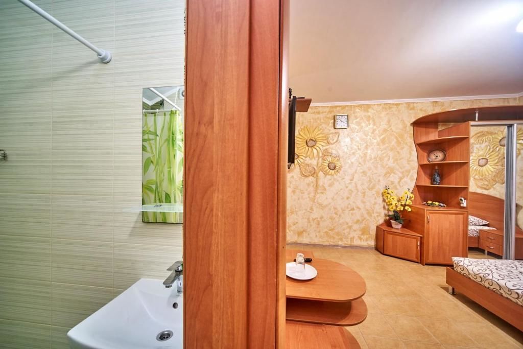 Гостиница Lev Hotel Заозёрное