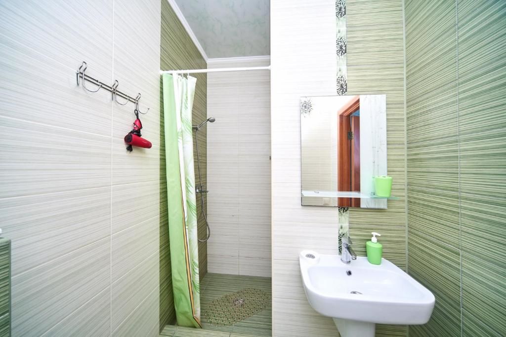 Гостиница Lev Hotel Заозёрное