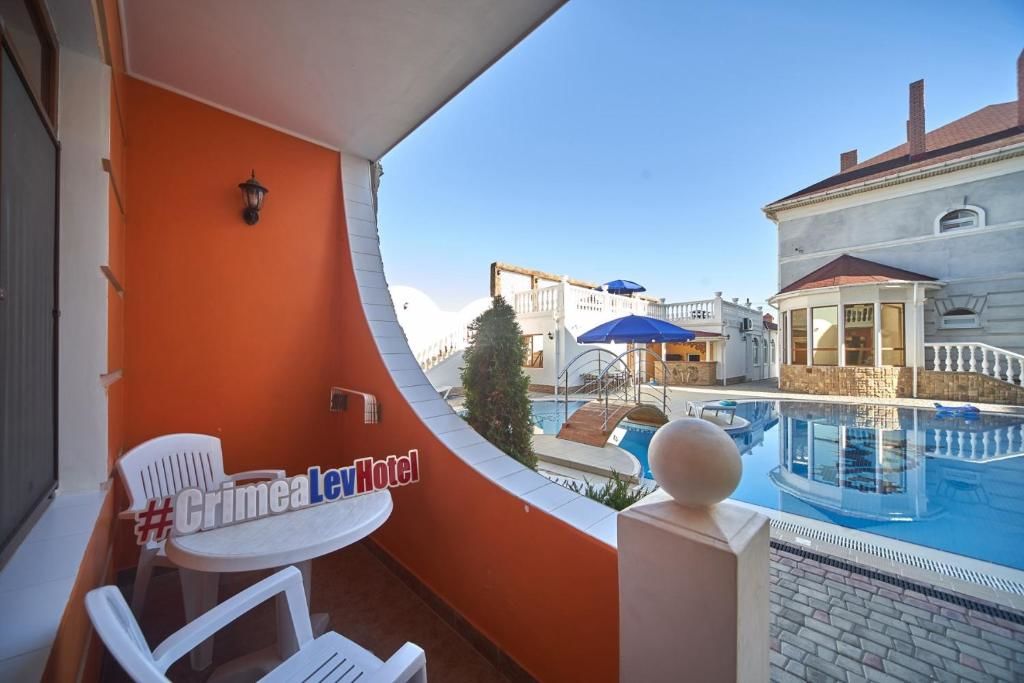 Гостиница Lev Hotel Заозёрное