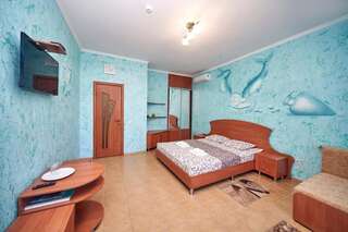 Гостиница Lev Hotel Заозёрное Большой двухместный номер с 1 кроватью-1